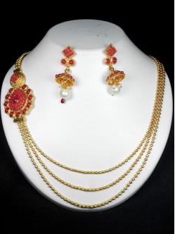 Exclusive Polki Set